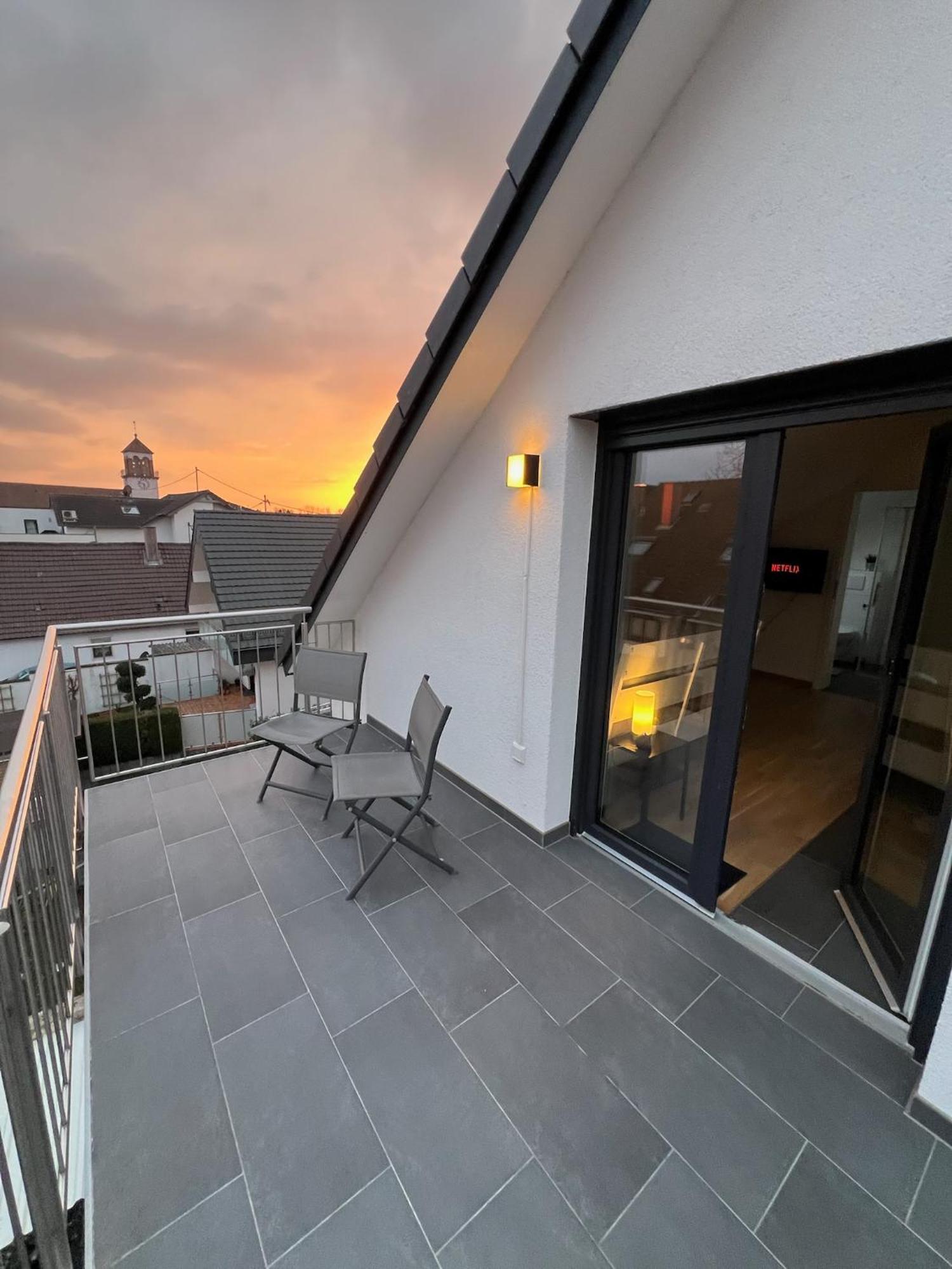 Charmantes Studio-Apartment Im Herzen Von Neureut - Fussbodenheizung, Regendusche, Waschmaschine, Stellplatz 카를스루에 외부 사진