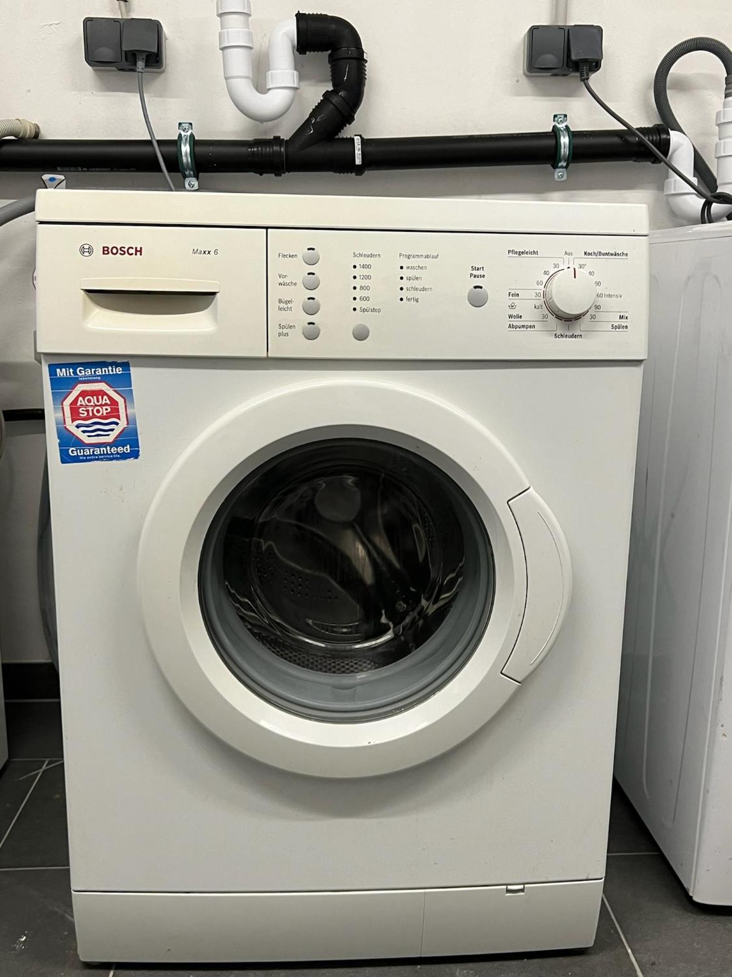 Charmantes Studio-Apartment Im Herzen Von Neureut - Fussbodenheizung, Regendusche, Waschmaschine, Stellplatz 카를스루에 외부 사진